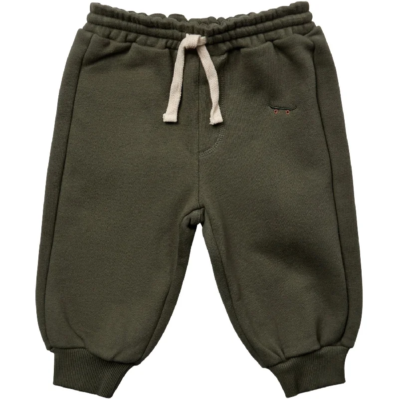 sports pant for casual jogs -Sofie Schnoor Forest Green Sweatpants