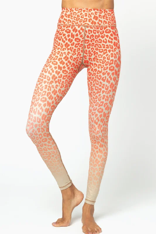 sports legging with slim fit -Sangria Sand Leopard Ombre 7/8 Tights